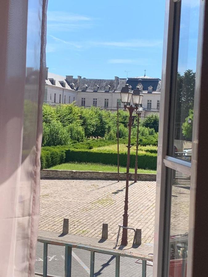 Hotel Du Centre - Restaurant Le P'Tit Gourmet Tonnerre Eksteriør bilde