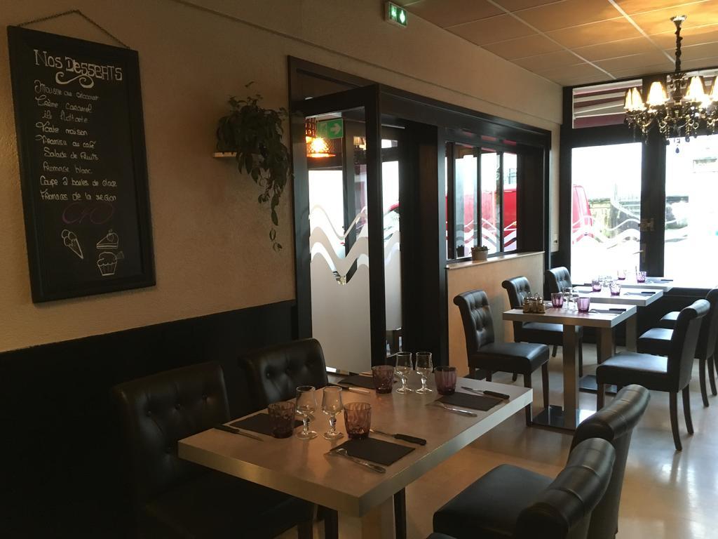 Hotel Du Centre - Restaurant Le P'Tit Gourmet Tonnerre Eksteriør bilde